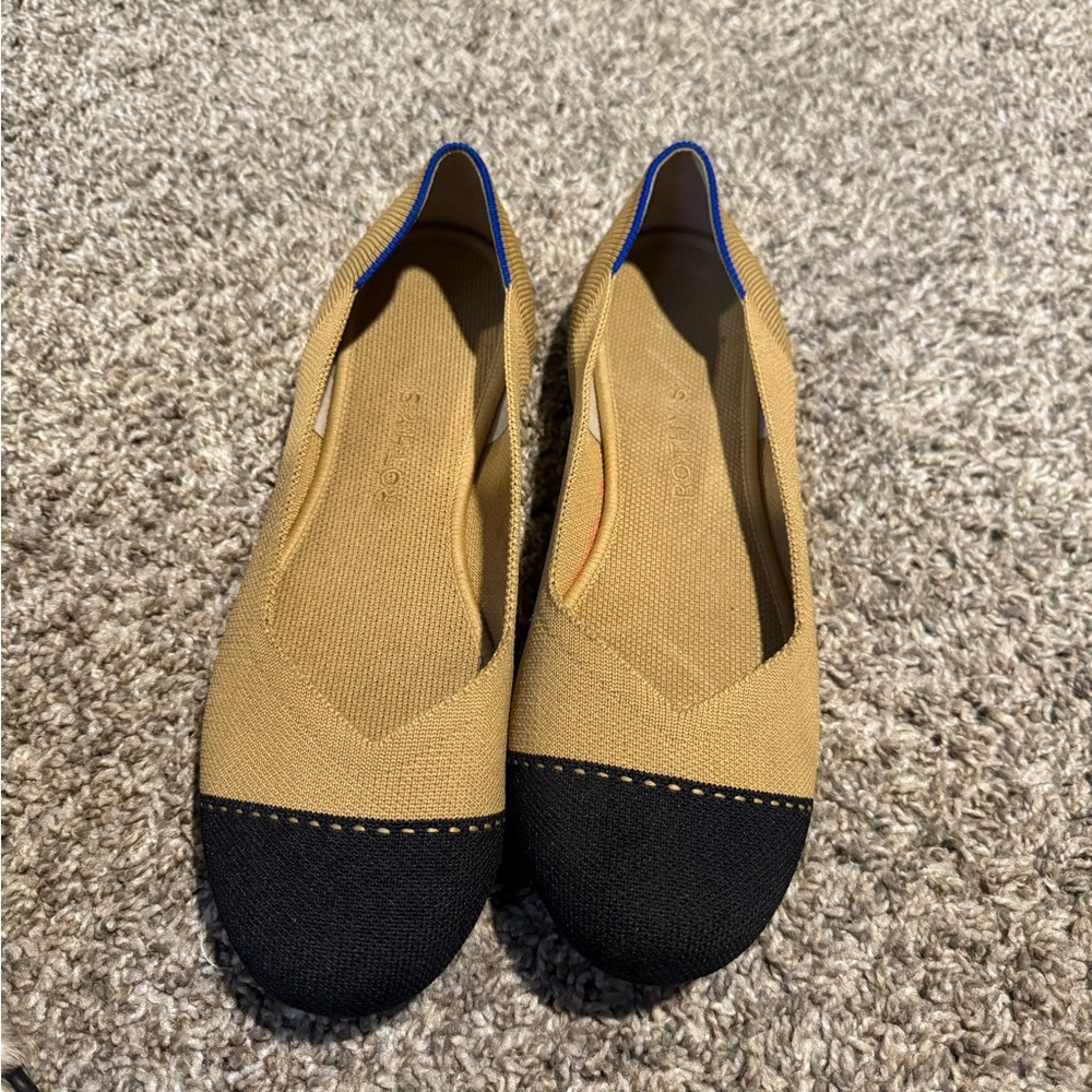 Rothy’s Size 11 Beige and Black